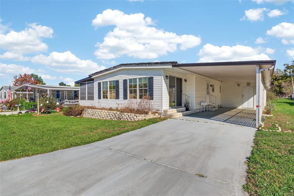 39213 FLORA AVENUE, Zephyrhills, FL 33542