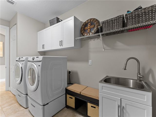 765 Fortunella Circle SW, Vero Beach, FL 32968