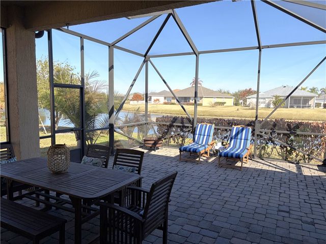 765 Fortunella Circle SW, Vero Beach, FL 32968