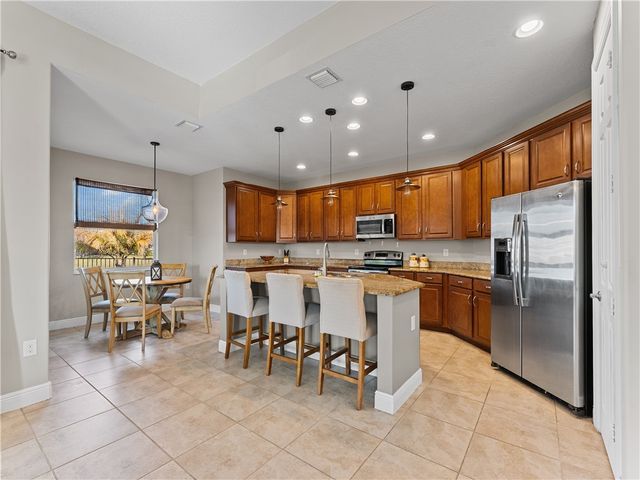 765 Fortunella Circle SW, Vero Beach, FL 32968