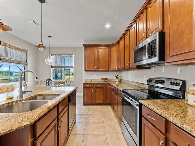 765 Fortunella Circle SW, Vero Beach, FL 32968