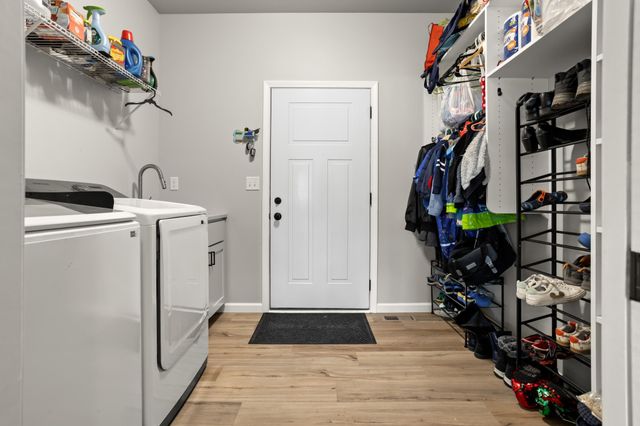 7401 27th Street S, Fargo, ND 58104