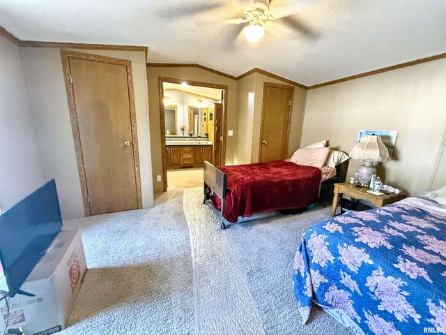 200 MADISON Street, Carterville, IL 62918