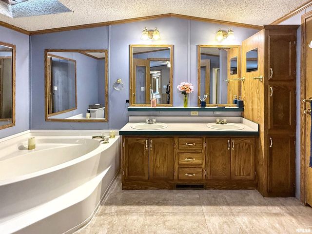 200 MADISON Street, Carterville, IL 62918