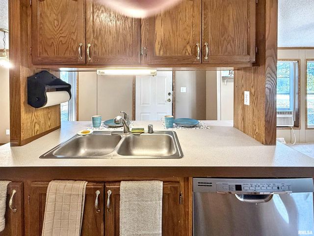 200 MADISON Street, Carterville, IL 62918