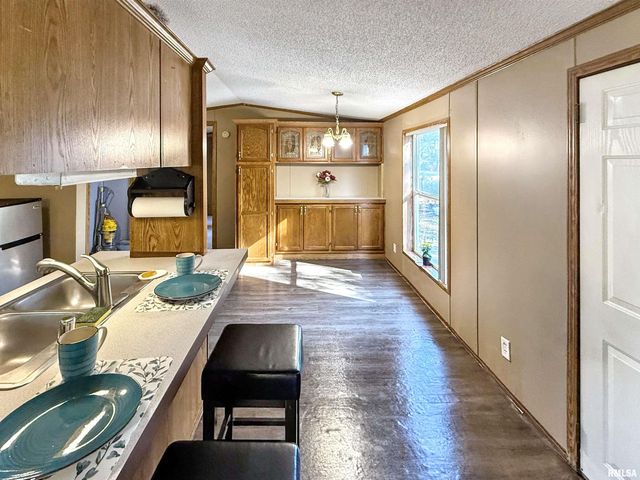 200 MADISON Street, Carterville, IL 62918