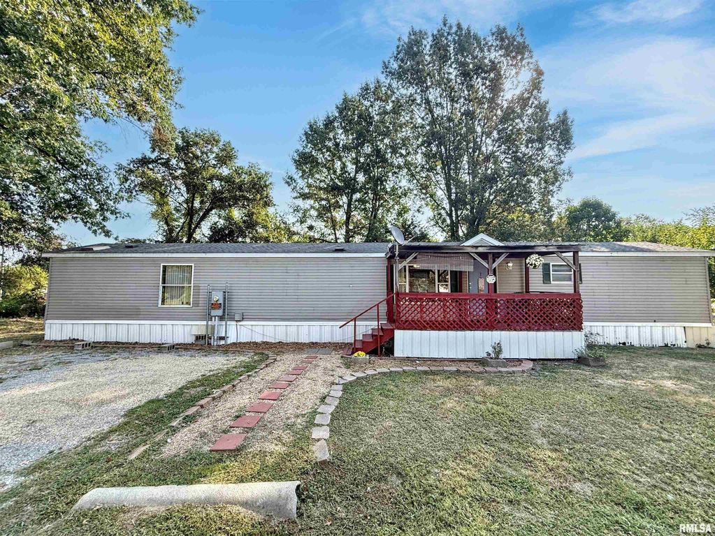 200 MADISON Street, Carterville, IL 62918