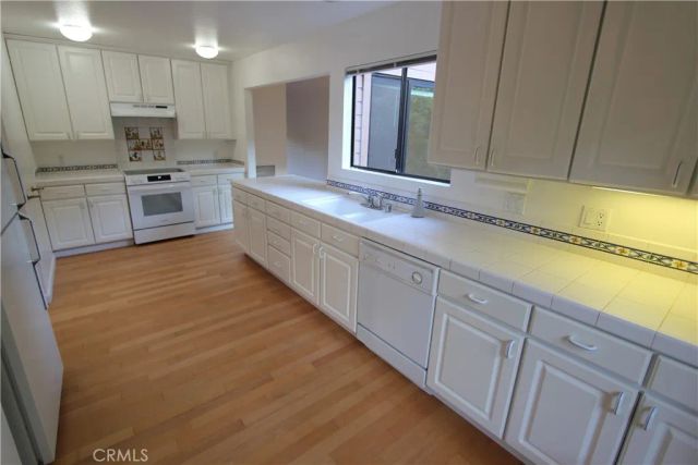 672 Serrano Drive 2, San Luis Obispo, CA 93405