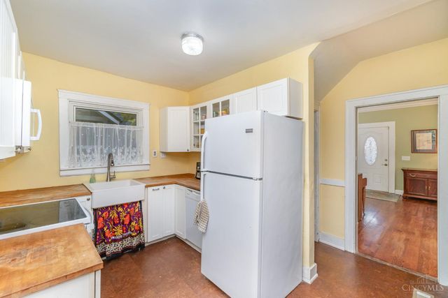 3954 Glencross Avenue, Cincinnati, OH 45217