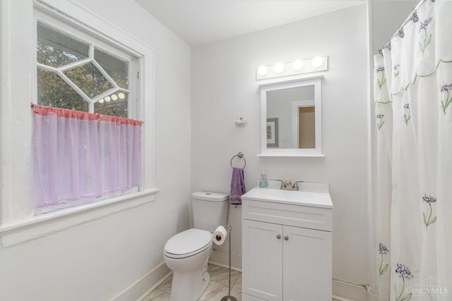 3954 Glencross Avenue, Cincinnati, OH 45217