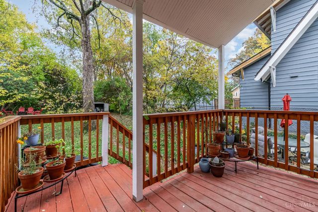 3954 Glencross Avenue, Cincinnati, OH 45217