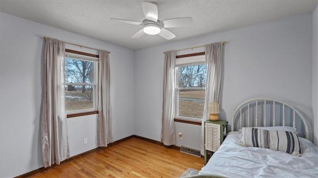 1015 Mount Calvary Road, Lansing, KS 66043