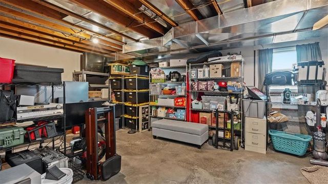 1015 Mount Calvary Road, Lansing, KS 66043