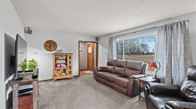 1015 Mount Calvary Road, Lansing, KS 66043