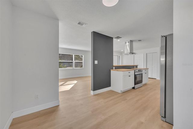 2216 CHERBOURG COURT, Orlando, FL 32808