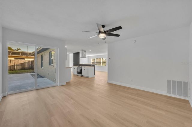 2216 CHERBOURG COURT, Orlando, FL 32808