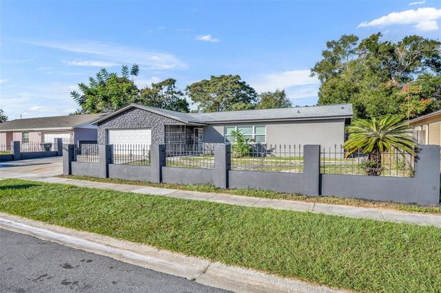 2216 CHERBOURG COURT, Orlando, FL 32808