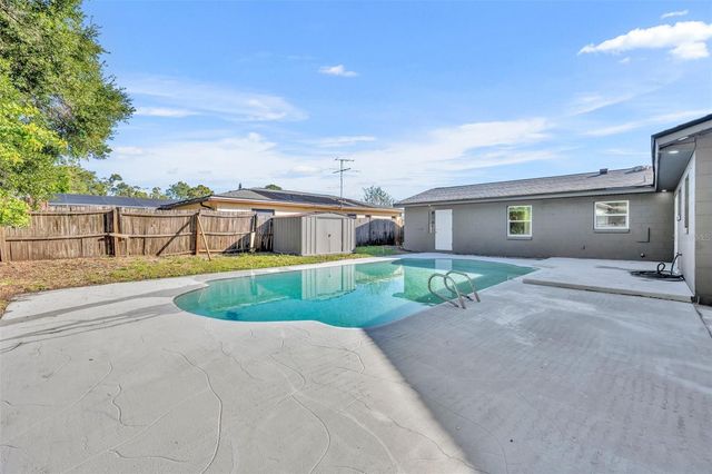 2216 CHERBOURG COURT, Orlando, FL 32808