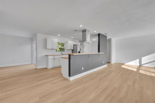 2216 CHERBOURG COURT, Orlando, FL 32808