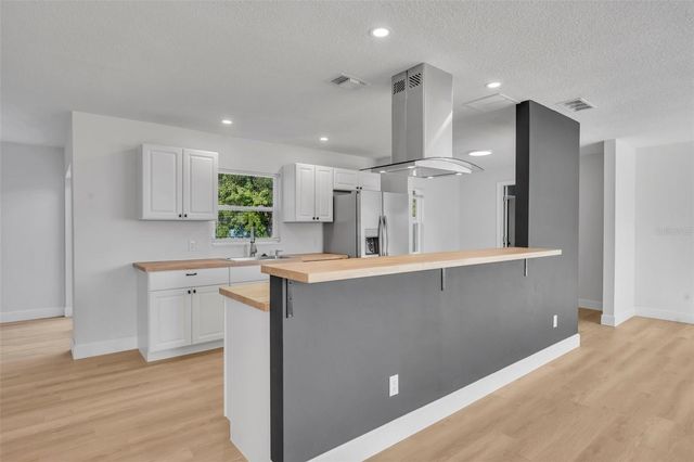 2216 CHERBOURG COURT, Orlando, FL 32808