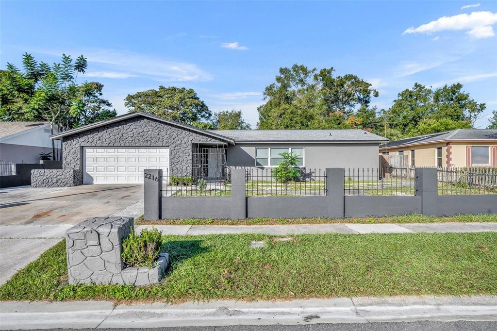 2216 CHERBOURG COURT, Orlando, FL 32808