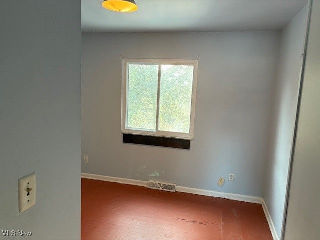 1700 Karg Drive, Akron, OH 44313