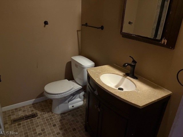 1700 Karg Drive, Akron, OH 44313