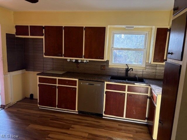 1700 Karg Drive, Akron, OH 44313