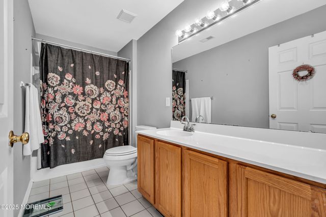 10 Jefferson Court, Jackson, NJ 08527
