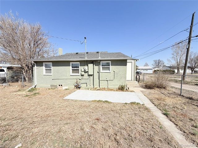 321 Jefferson St, Sterling, CO 80751