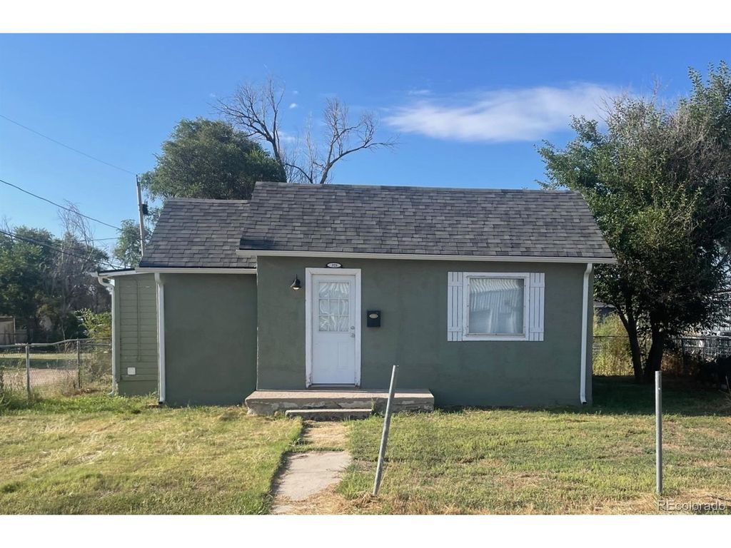 321 Jefferson St, Sterling, CO 80751