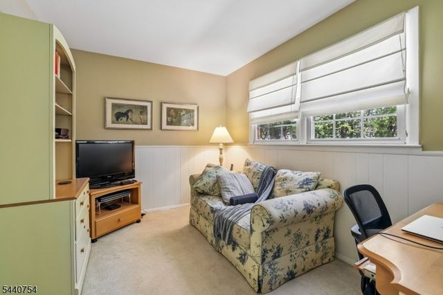 5 Dogwood Ct, East Brunswick Twp., NJ 08816
