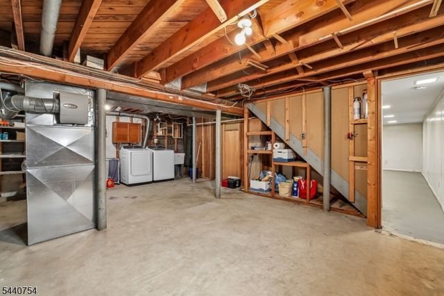 5 Dogwood Ct, East Brunswick Twp., NJ 08816