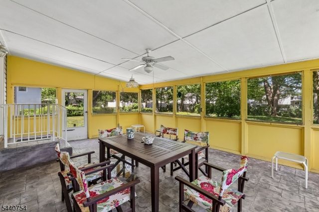 5 Dogwood Ct, East Brunswick Twp., NJ 08816