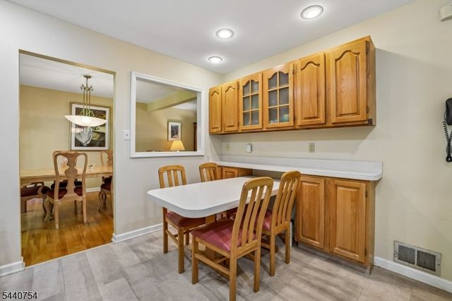 5 Dogwood Ct, East Brunswick Twp., NJ 08816