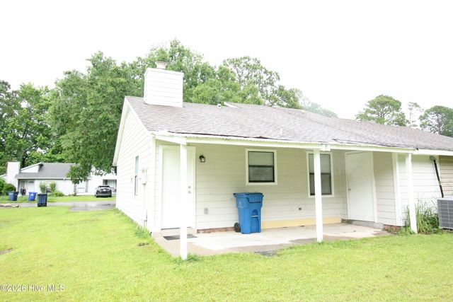 152 Village Circle, Jacksonville, NC 28546