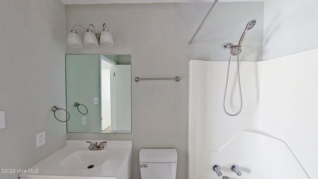 152 Village Circle, Jacksonville, NC 28546