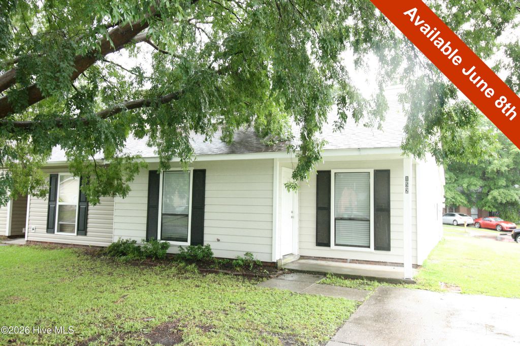 152 Village Circle, Jacksonville, NC 28546