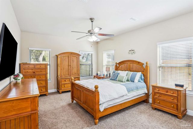 3674 Hawks Landing Cir, Pace, FL 32571