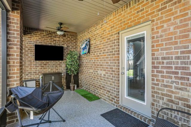 3674 Hawks Landing Cir, Pace, FL 32571