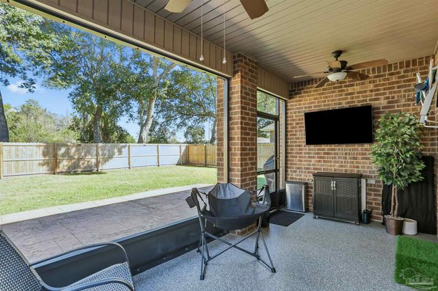 3674 Hawks Landing Cir, Pace, FL 32571