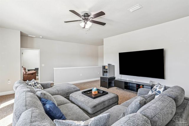 3674 Hawks Landing Cir, Pace, FL 32571