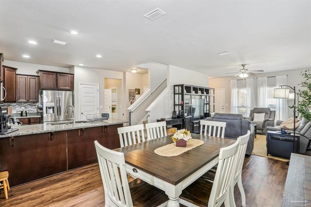 3674 Hawks Landing Cir, Pace, FL 32571