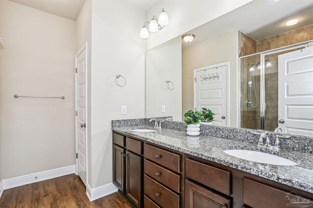 3674 Hawks Landing Cir, Pace, FL 32571