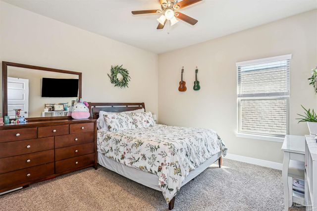 3674 Hawks Landing Cir, Pace, FL 32571