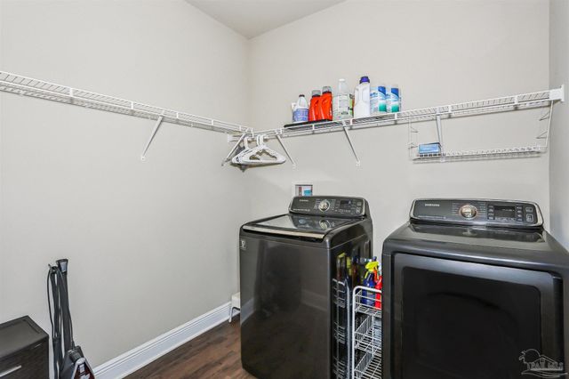 3674 Hawks Landing Cir, Pace, FL 32571