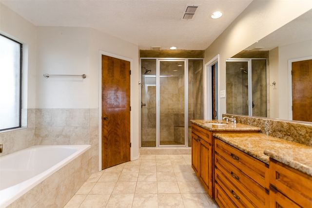 5602 Kingstree Court, Arlington, TX 76017