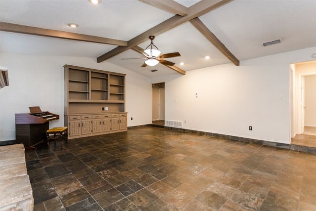 5602 Kingstree Court, Arlington, TX 76017