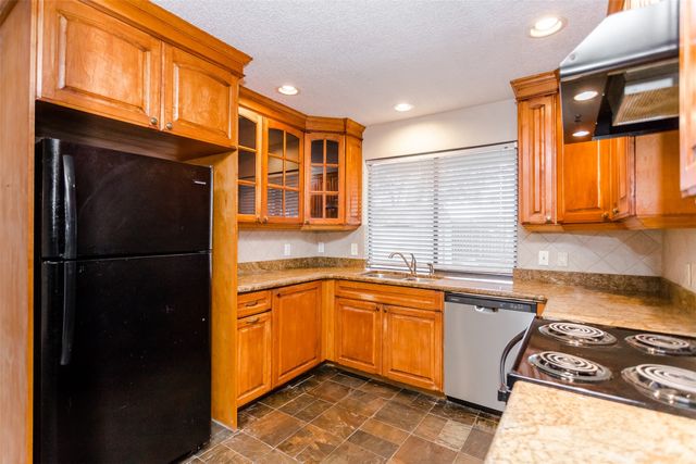 5602 Kingstree Court, Arlington, TX 76017