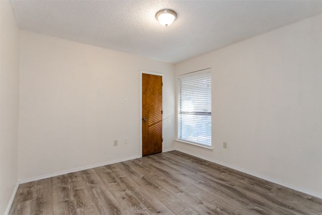 5602 Kingstree Court, Arlington, TX 76017